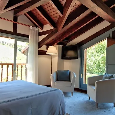 El Bosque Konukevi 4*